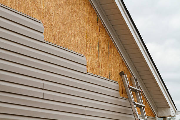 24/7 Emergency Wood Siding experts in Martinsville, IL